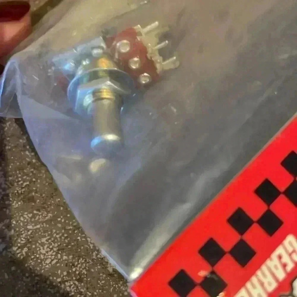 Fender 25K B Taper Potentiometer - Picture 6 of 6